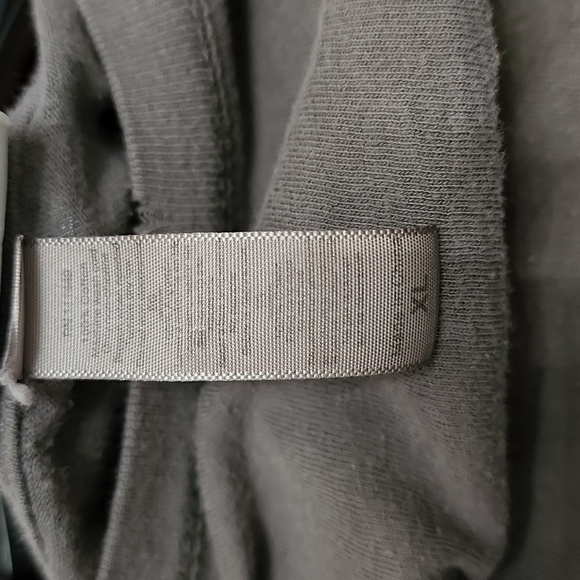 Weekend wear t-shirt "Lake Michigan" unsalted. XL gray w multicolored lettering - Picture 4 of 4